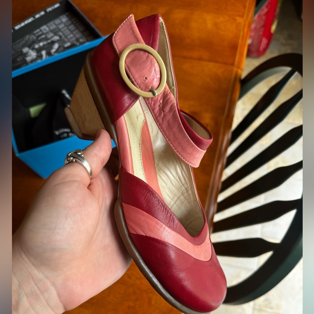 John Fluevog Mary Jane pump red and pink